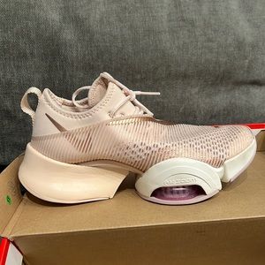 Nike Women Air Zoom size 7.5